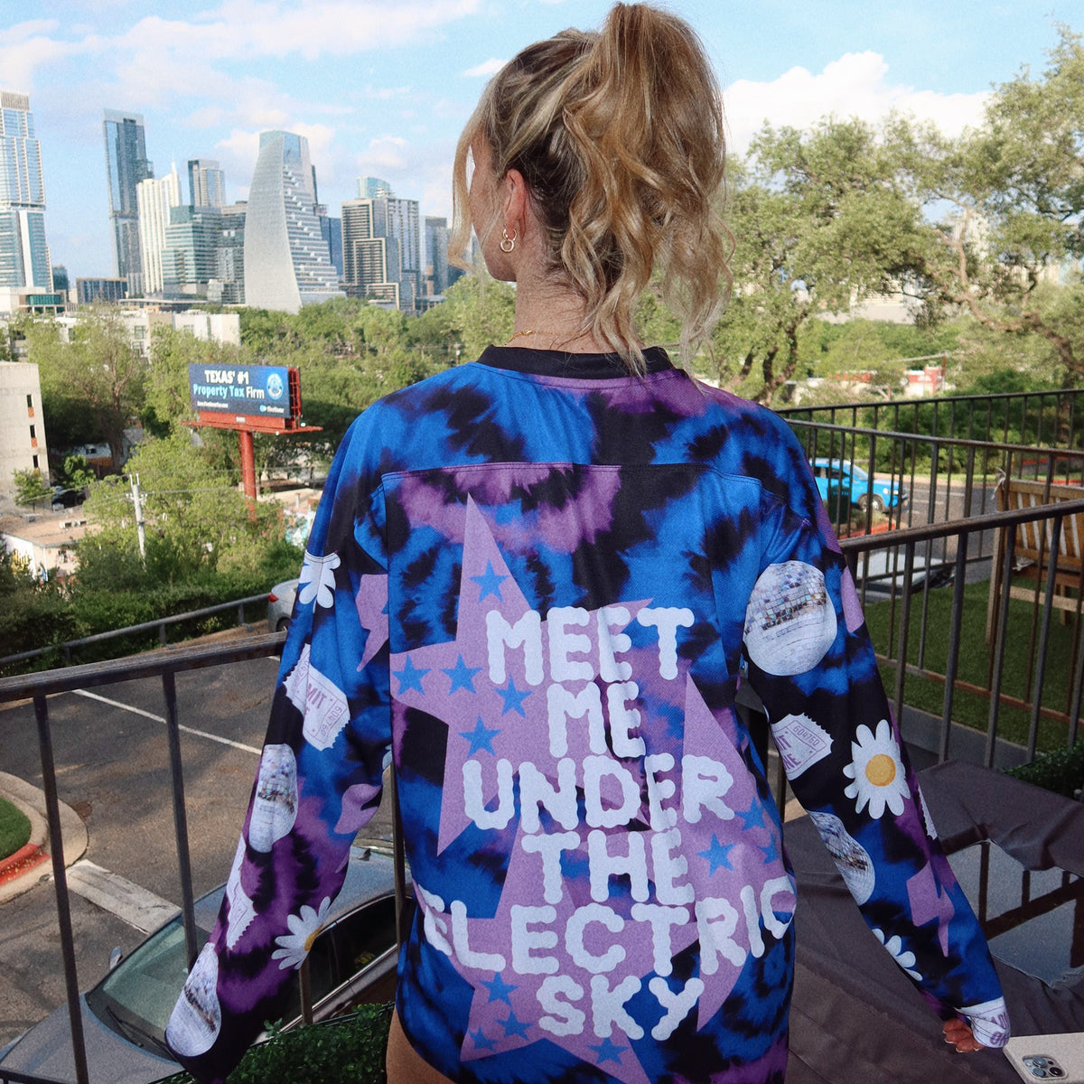 Electric Sky Hockey Jersey - Size M (Worn Once)